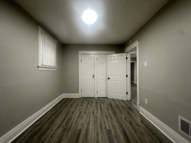 Building Photo - 6015 Emma Ave