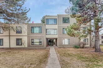 Building Photo - 2525 S Dayton Way