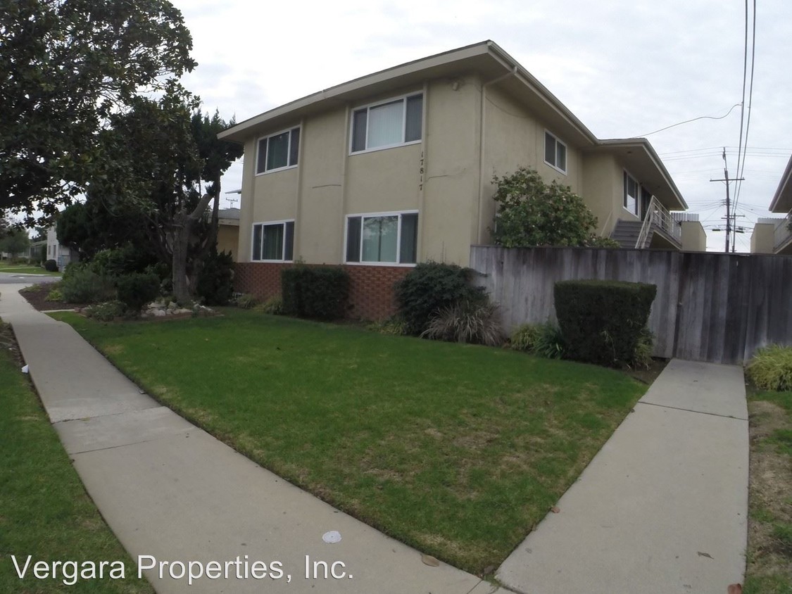Foto principal - 17817 Crenshaw Blvd