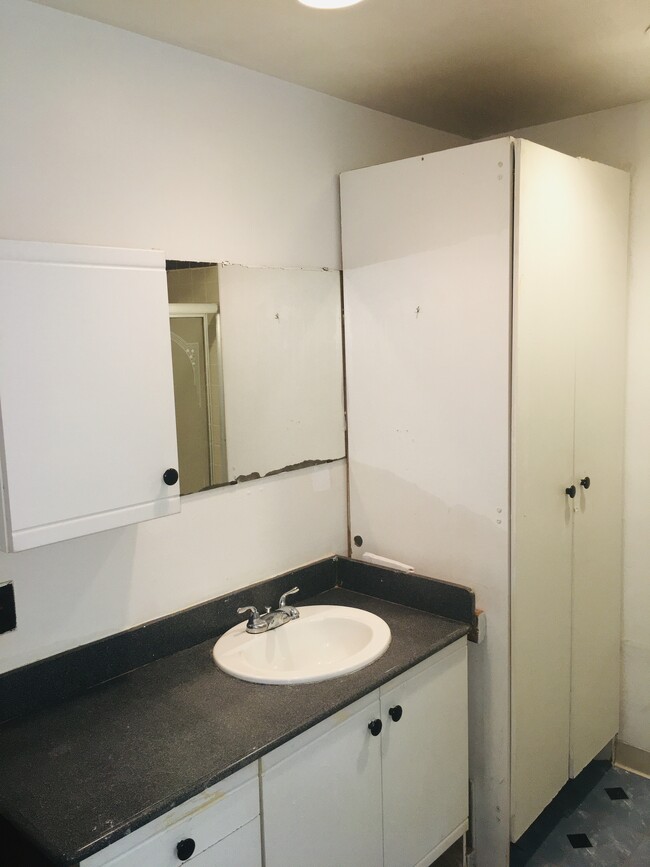 Bathroom - 212 Simonson Ave