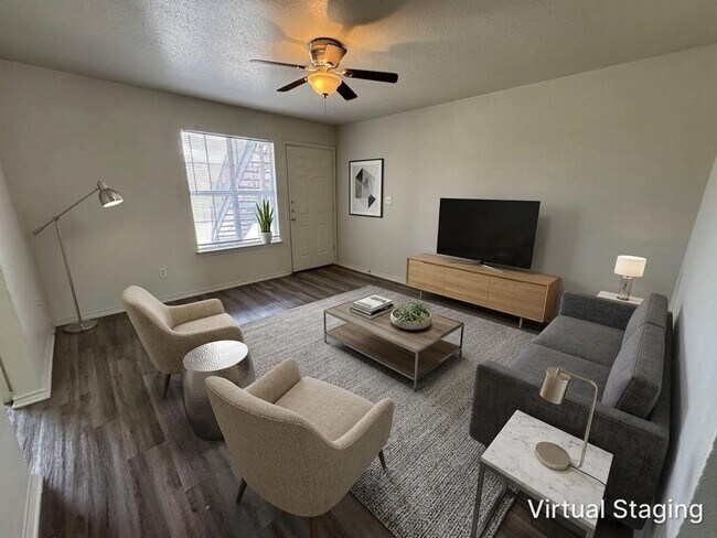 Building Photo - 2901 Cantabrian Dr