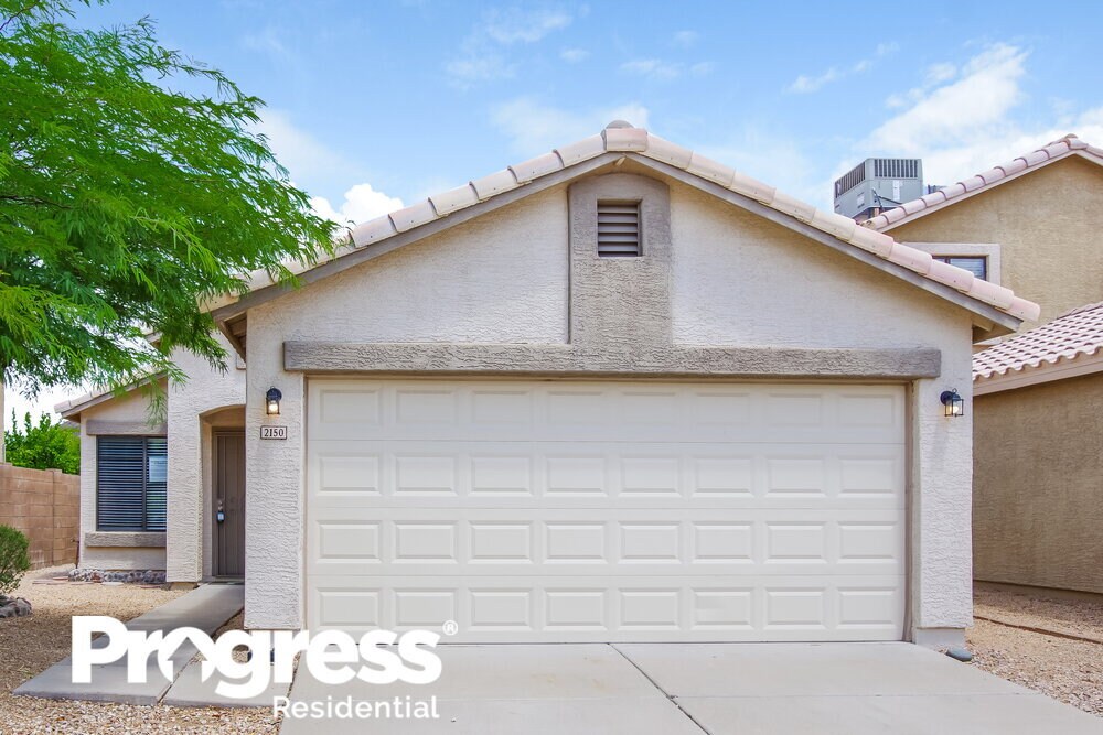 Primary Photo - 2150 E Williams Dr