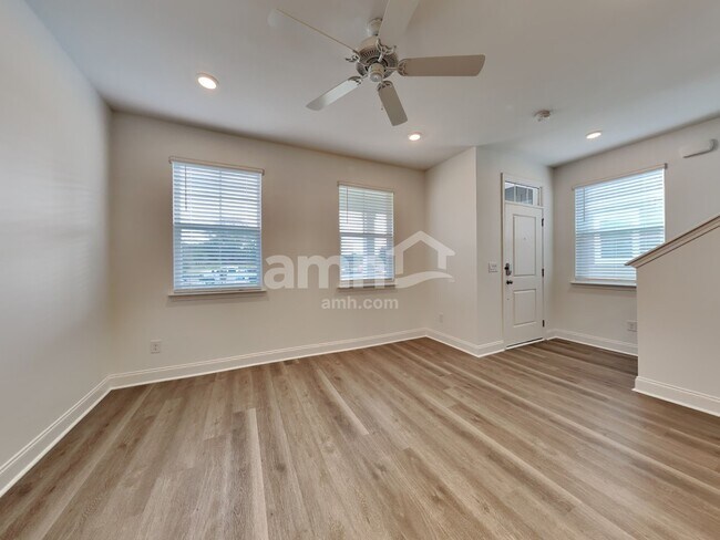 Foto del edificio - 108 Slice Dr