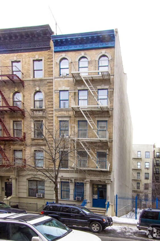 Primary Photo - 142 W 113th St