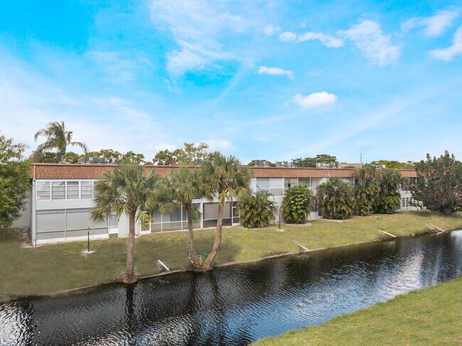 Foto del edificio - 2878 Donnelly Dr