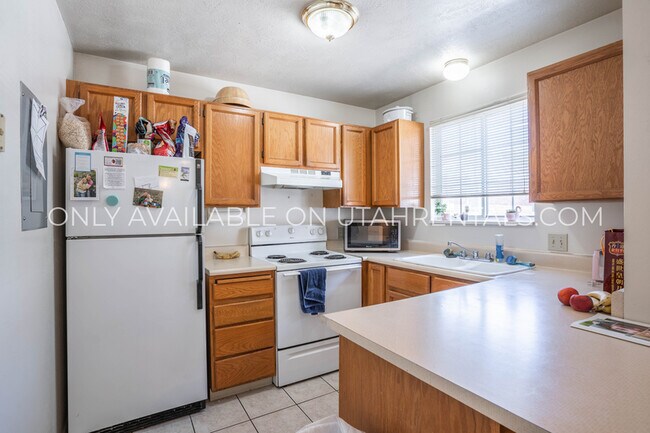 Foto del edificio - 726 N 500 E St