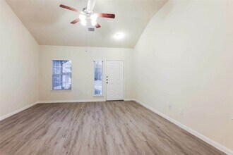 Building Photo - 12347 Ghita Lane