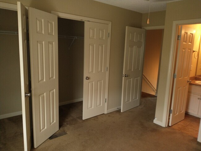 Foto del edificio - 106-4 EDGEFIELD