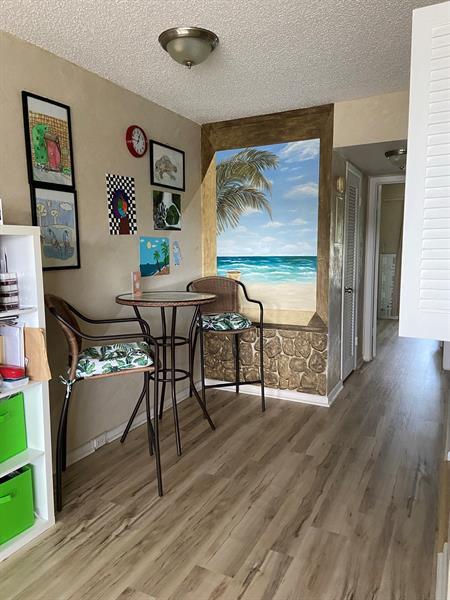 Foto del edificio - 161 Ventnor Dr