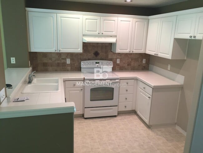 Foto del edificio - NW Portland- Bethany Light & Bright Home with Private Backyard