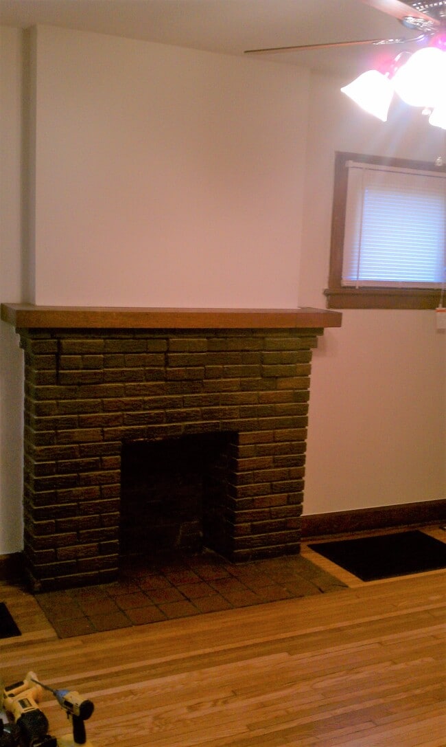 Building Photo - 499 Wyandotte Ave