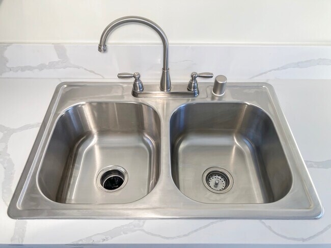 Foto del edificio - 414 N Monterey St