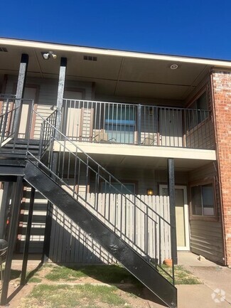 Building Photo - 6701 Eastridge Rd