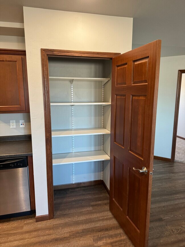 824 Casimir St Unit 10, Pulaski, WI 54162 Apartments in Pulaski, WI