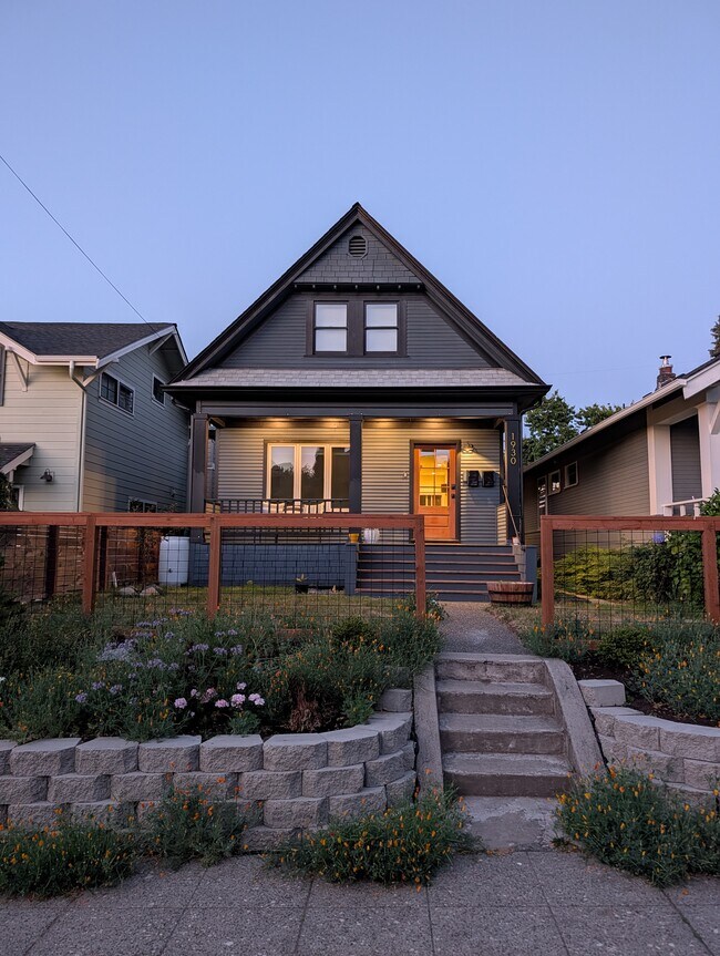 Foto del edificio - 1930 5th Ave W