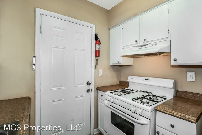 Building Photo - 2 br, 1 bath House - 177 Holderness St SW