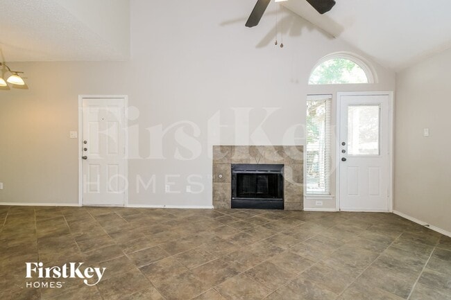 Foto del edificio - 501 Timber Way Dr
