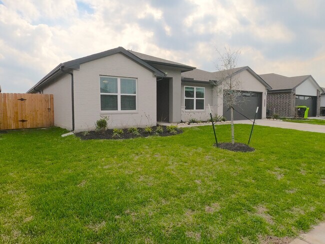 Foto del edificio - 1119 Hyde Lk Ln