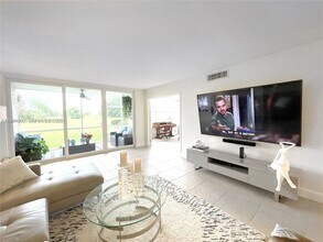 Building Photo - 2671 S Course Dr