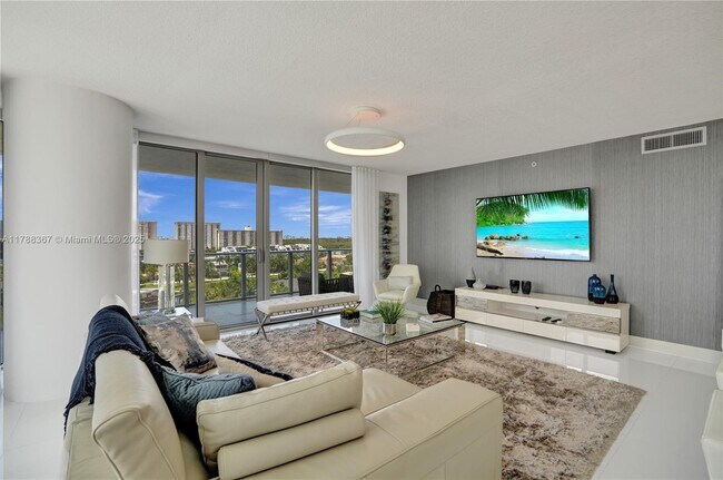 Foto del edificio - 330 Sunny Isles Blvd