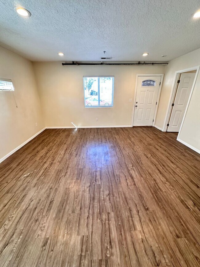 Foto del edificio - 1808-1810 Gold Ave SE