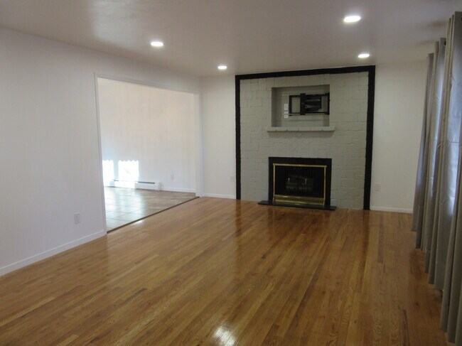 Foto del edificio - 2727 S Benton St