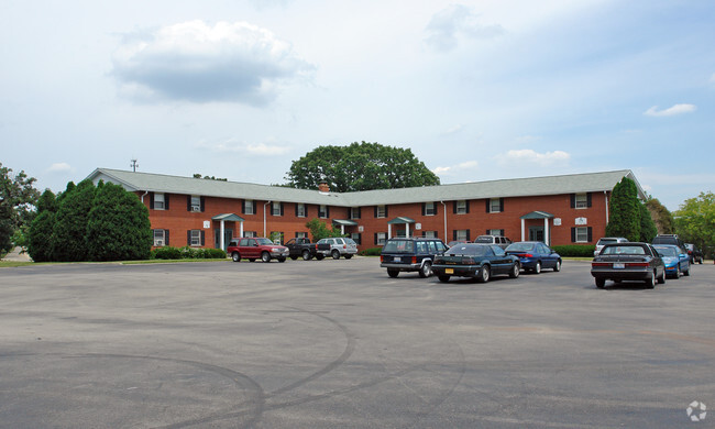 Building Photo - Arrowhead Apartments