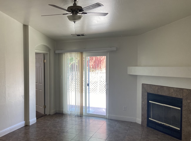 Foto del edificio - GREAT 4 BEDROOM HOME IN THE NORTH EAST