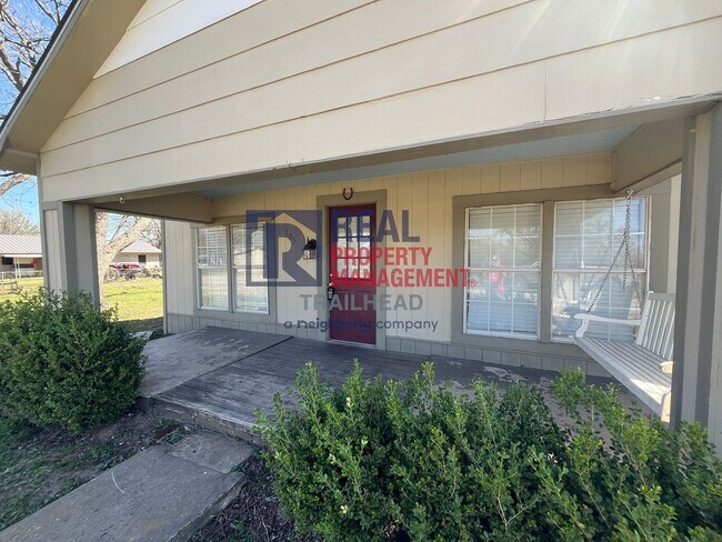Foto del edificio - Charming 2-Bedroom Home for Rent in Tolar, TX!