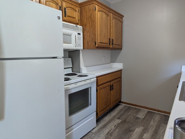Cocina - 1431 Spartan Ave