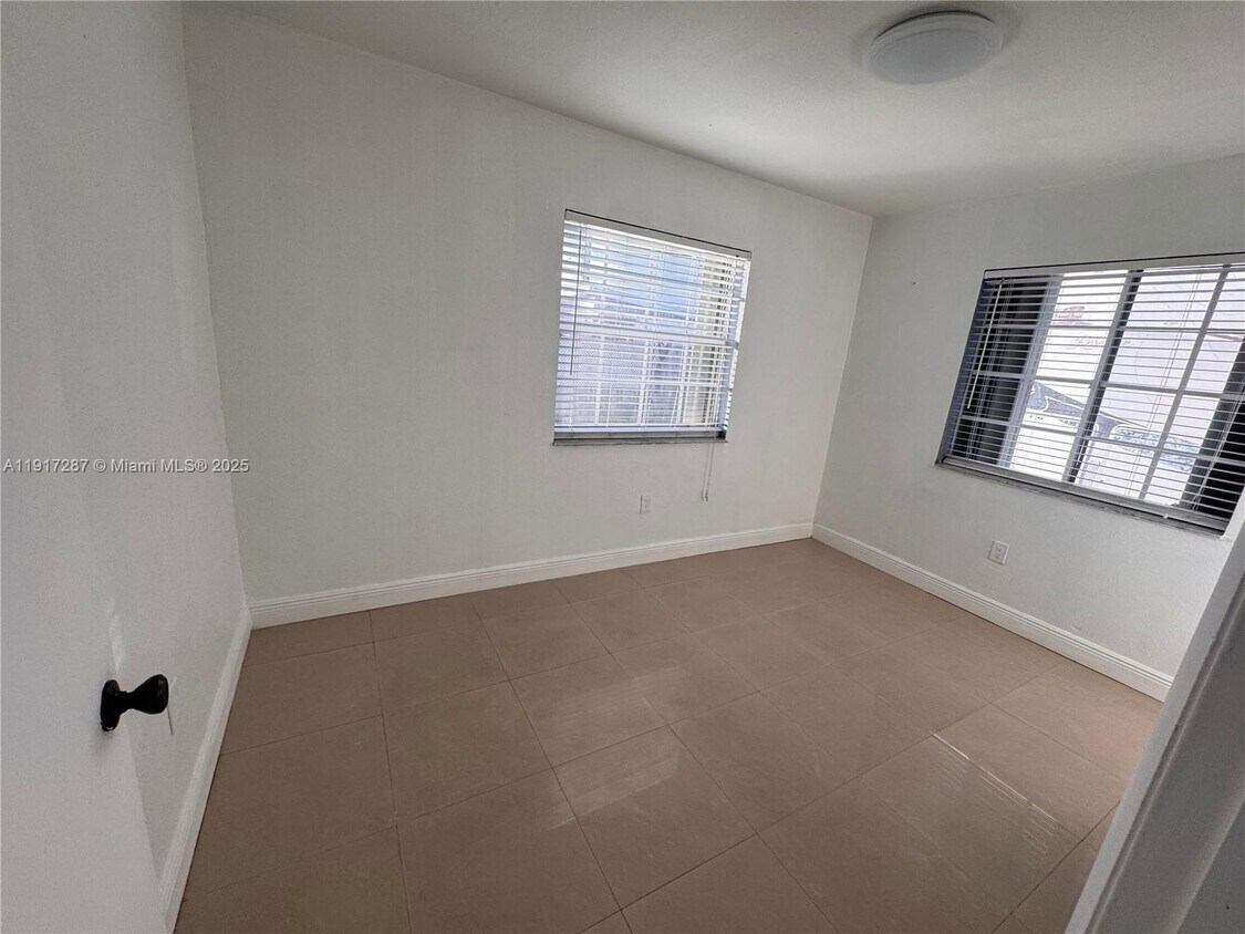 Foto del edificio - 4030 SW 116th Ave