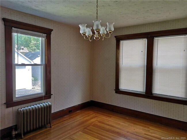 Building Photo - 41 Spring Garden Ave