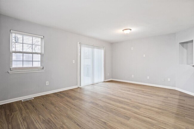 Building Photo - Norfolk Home for Rent (3 Bed/ 2.5 Bath)