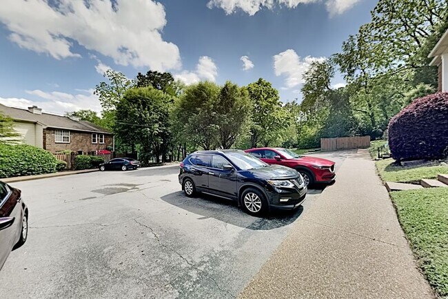 Foto del edificio - 120 Spring Place Drive