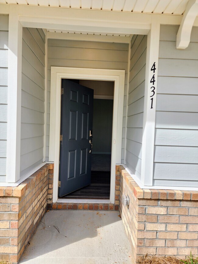 4431 Millennium Ave, Charlotte, NC 28217 Townhome Rentals in