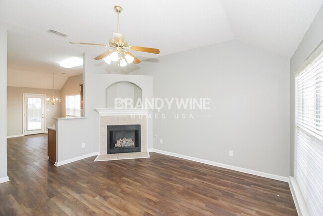 Building Photo - 1.5 MONTHS FREE!!
