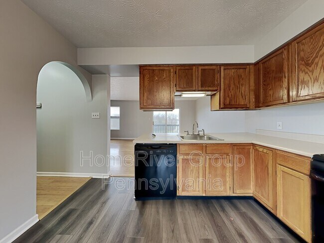 Building Photo - 114 Antler Hollow Dr