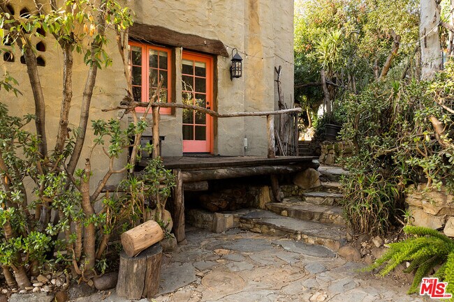 Foto del edificio - 1431 Avon Park Terrace