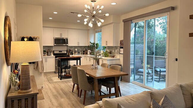 Comedor/Cocina - 194 Olive Ave