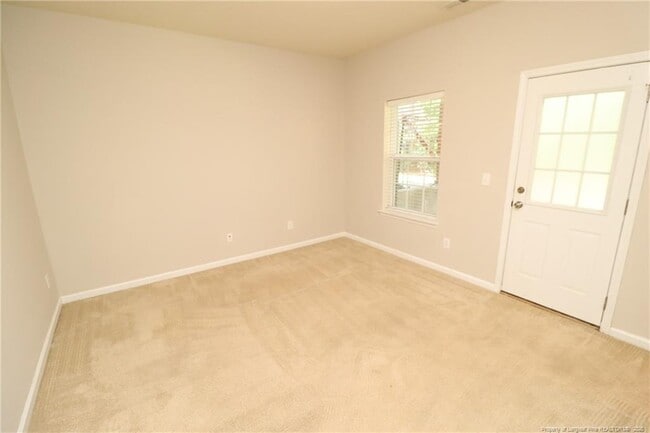 Building Photo - 236 Linden Park Ln