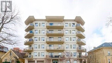 Building Photo - 435 Colborne St