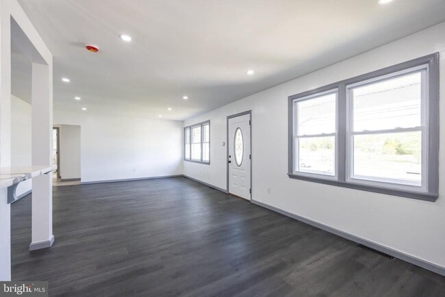Foto del edificio - 1720 Chews Landing Rd