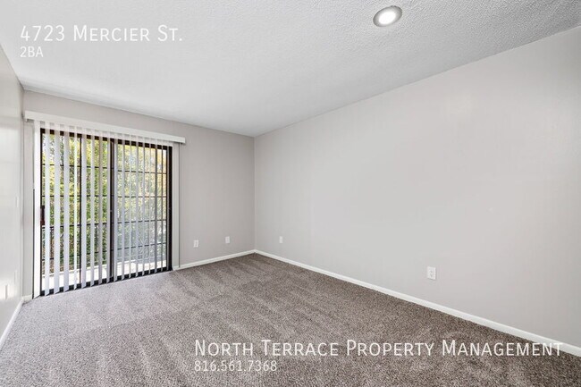 Building Photo - Cozy 2BR 2BA Duplex - Near Midtown KC