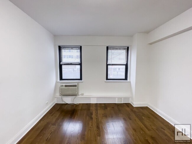 Foto del edificio - EAST 69 STREET