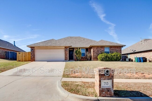 Foto del edificio - 713 Dusty Trail