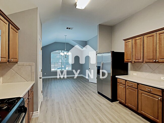 Building Photo - 441 Goldenrod St
