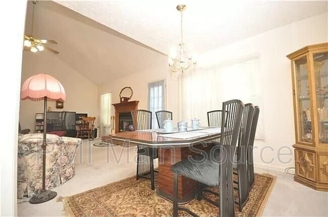 Building Photo - 101 Dry Creek Pointe Ct