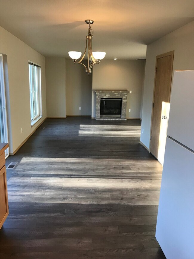 Building Photo - 1308 Mills Landing Ct SE