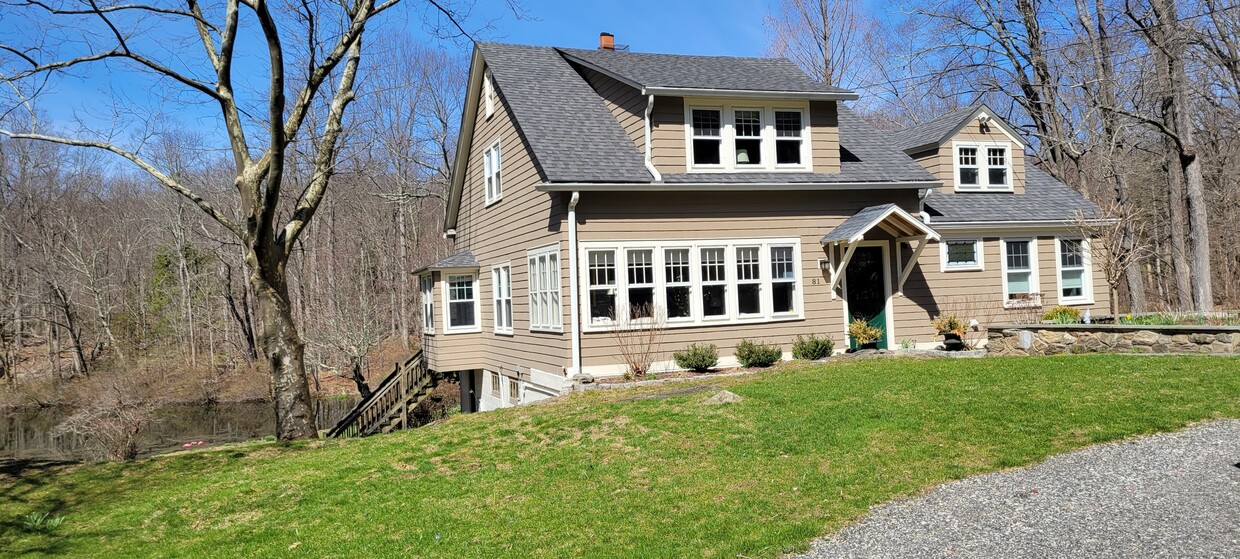 Foto principal - 81 W Mountain Rd