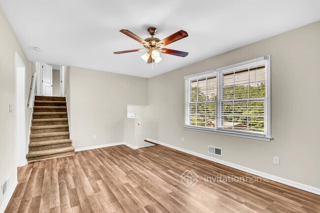 Building Photo - 3710 Springside Ln